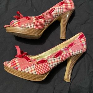 Candies high heel pump
